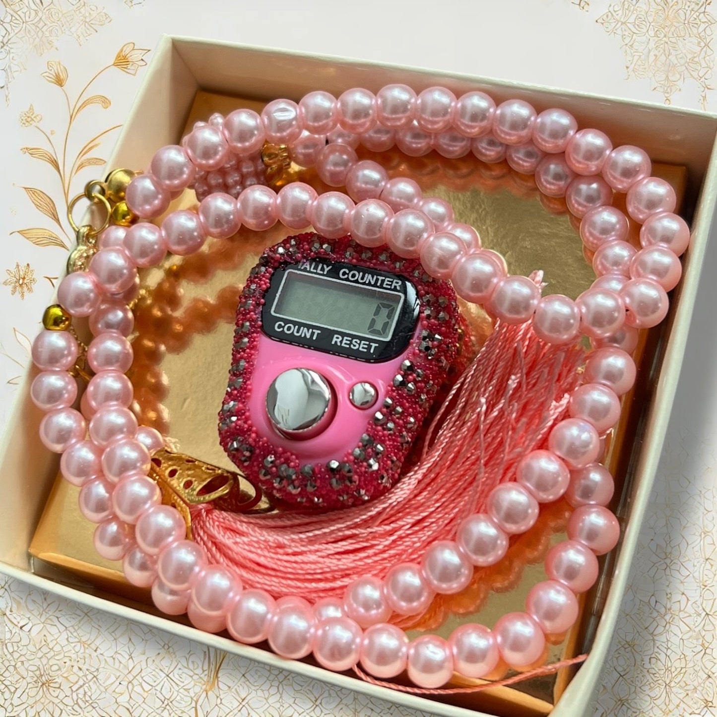 Pinke 99er Gebetskette mit funkelndem digitalem Zähler im Geschenkset.