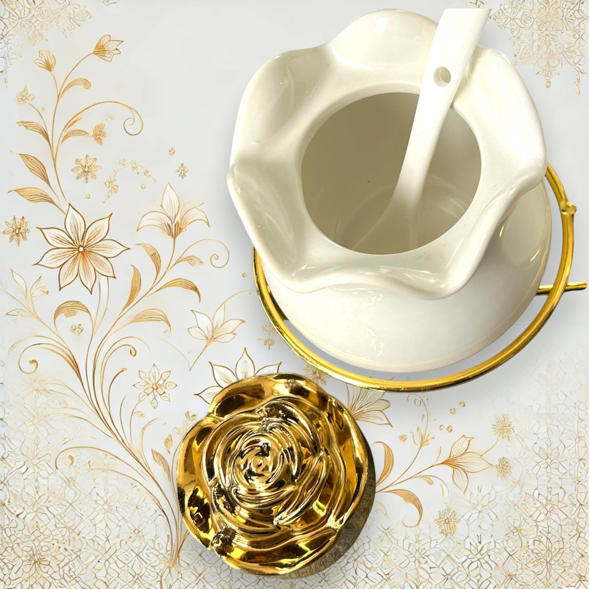 Weiße Porzellandose mit goldenem Rosendeckel, Löffel und dekorativem Halter