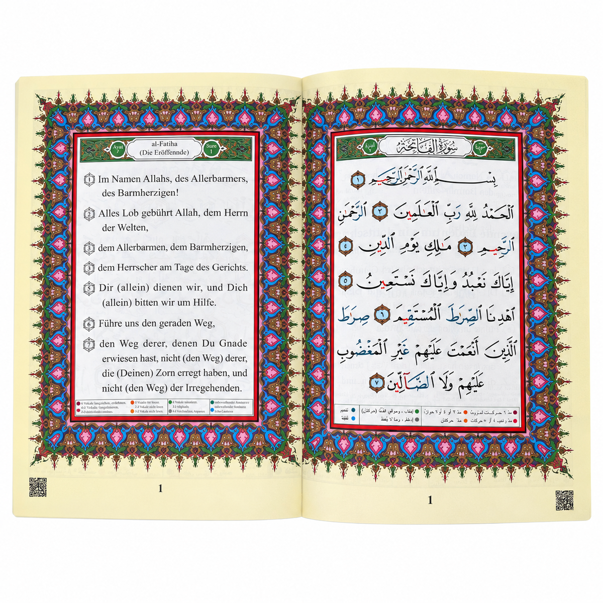 Aufgeschlagene Sure Al-Fatiha mit deutscher Bedeutungsübersetzung und farbigem arabischem Korantext